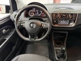 VOLKSWAGEN - UP - 2020/2021 - Preta - R$ 69.900,00