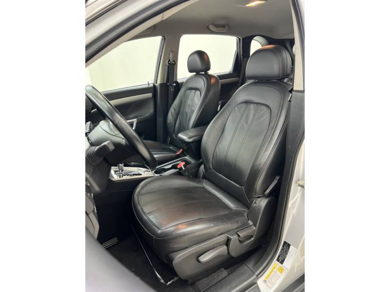 CHEVROLET - CAPTIVA - 2011/2011 - Prata - R$ 46.990,00