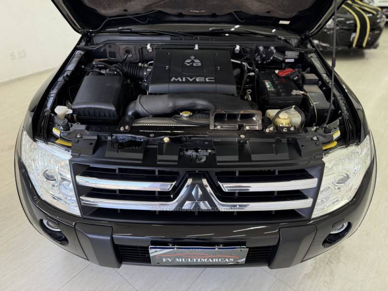MITSUBISHI - PAJERO FULL - 2008/2008 - Preta - R$ 99.900,00