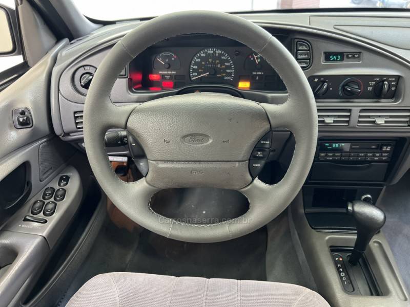 FORD - TAURUS - 1995/1995 - Verde - R$ 69.900,00