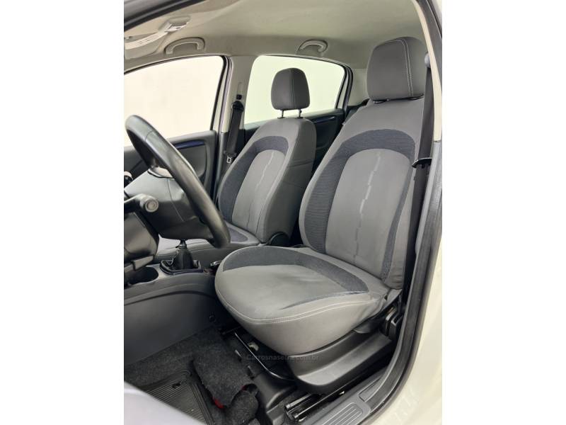 FIAT - PUNTO - 2013/2013 - Branca - R$ 42.990,00