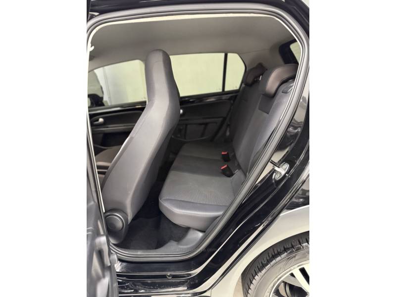 VOLKSWAGEN - UP - 2020/2021 - Preta - R$ 69.900,00