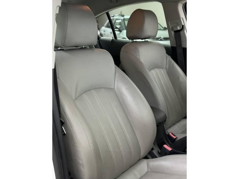 CHEVROLET - CRUZE - 2013/2013 - Prata - R$ 63.900,00