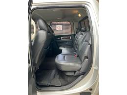 DODGE - RAM - 2011/2012 - Prata - R$ 209.900,00