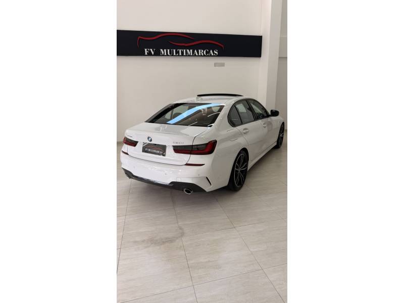 BMW - 320I - 2022/2022 - Branca - R$ 239.900,00