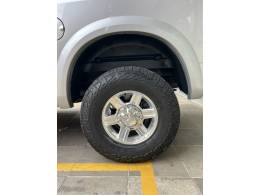 DODGE - RAM - 2011/2012 - Prata - R$ 209.900,00