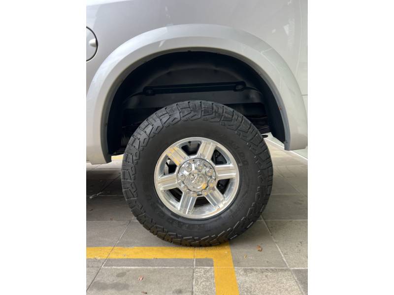 DODGE - RAM - 2011/2012 - Prata - R$ 209.900,00