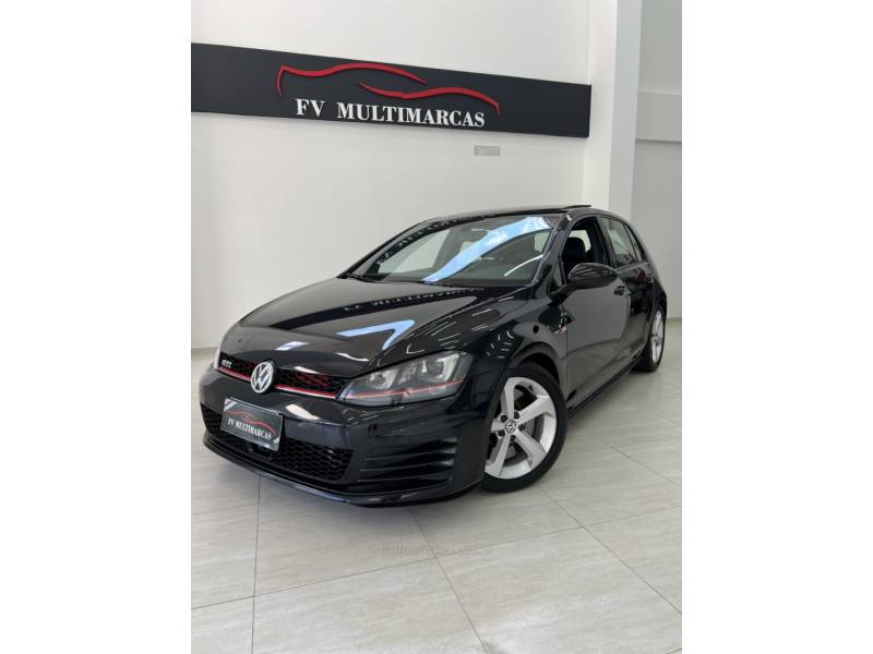 VOLKSWAGEN - GOLF - 2014/2014 - Preta - R$ 139.900,00