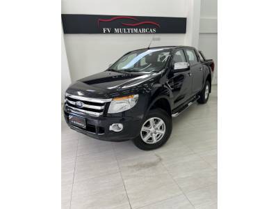 FORD - RANGER - 2015/2016 - Preta - R$ 124.900,00