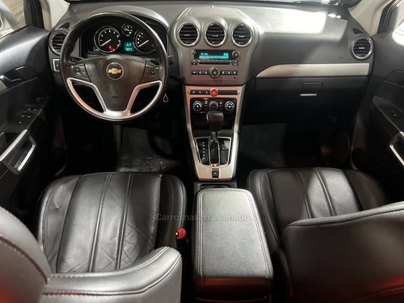 CHEVROLET - CAPTIVA - 2011/2011 - Prata - R$ 46.990,00