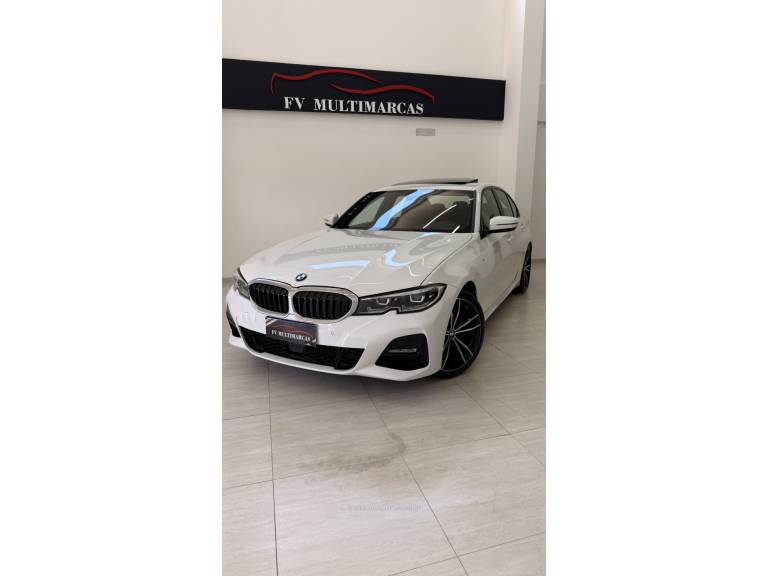 BMW - 320I - 2022/2022 - Branca - R$ 239.900,00