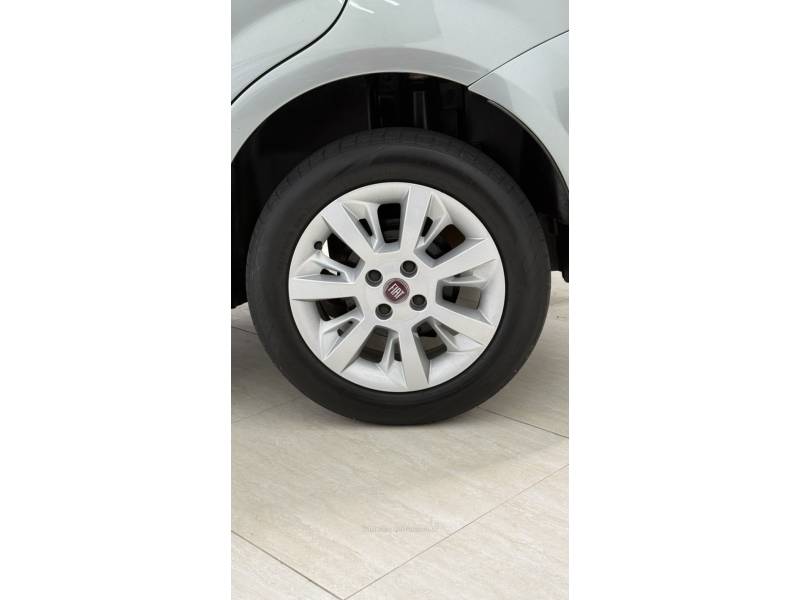 FIAT - PUNTO - 2013/2013 - Cinza - R$ 43.990,00