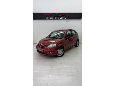 CITROËN - C3 - 2005/2006 - Vermelha - R$ 25.900,00
