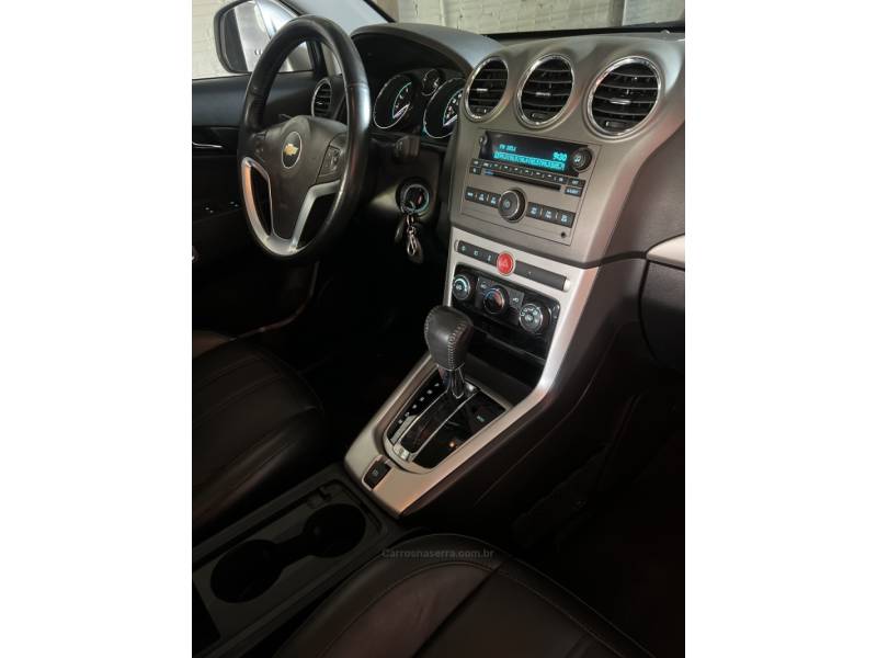 CHEVROLET - CAPTIVA - 2011/2011 - Prata - R$ 46.990,00