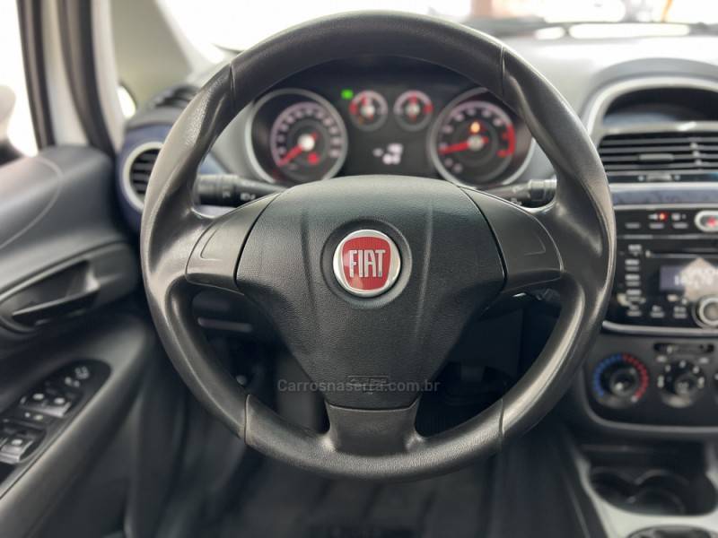 FIAT - PUNTO - 2013/2013 - Branca - R$ 42.990,00