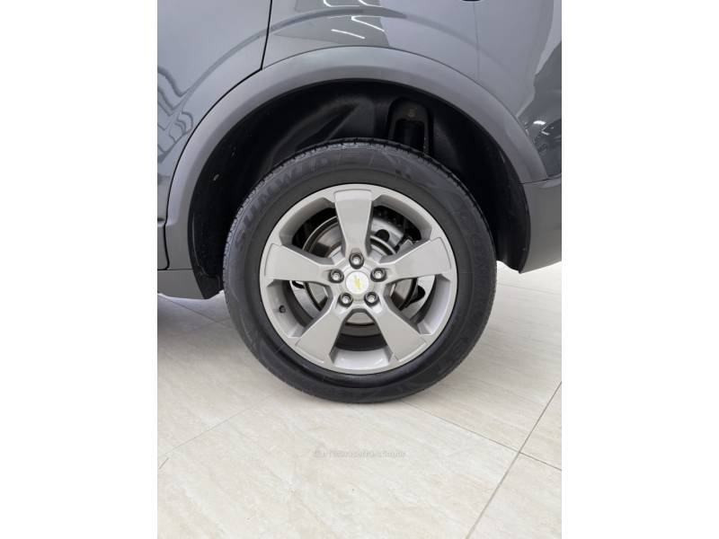 CHEVROLET - CAPTIVA - 2016/2016 - Cinza - R$ 68.900,00