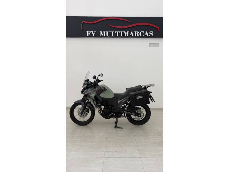 KAWASAKI - VERSYS 300X TOURER - 2023/2023 - Verde - R$ 35.900,00