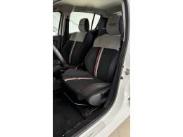 RENAULT - SANDERO - 2016/2017 - Branca - R$ 66.900,00