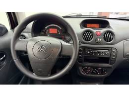 CITROËN - C3 - 2005/2006 - Vermelha - R$ 25.900,00