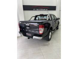 FORD - RANGER - 2015/2016 - Preta - R$ 124.900,00
